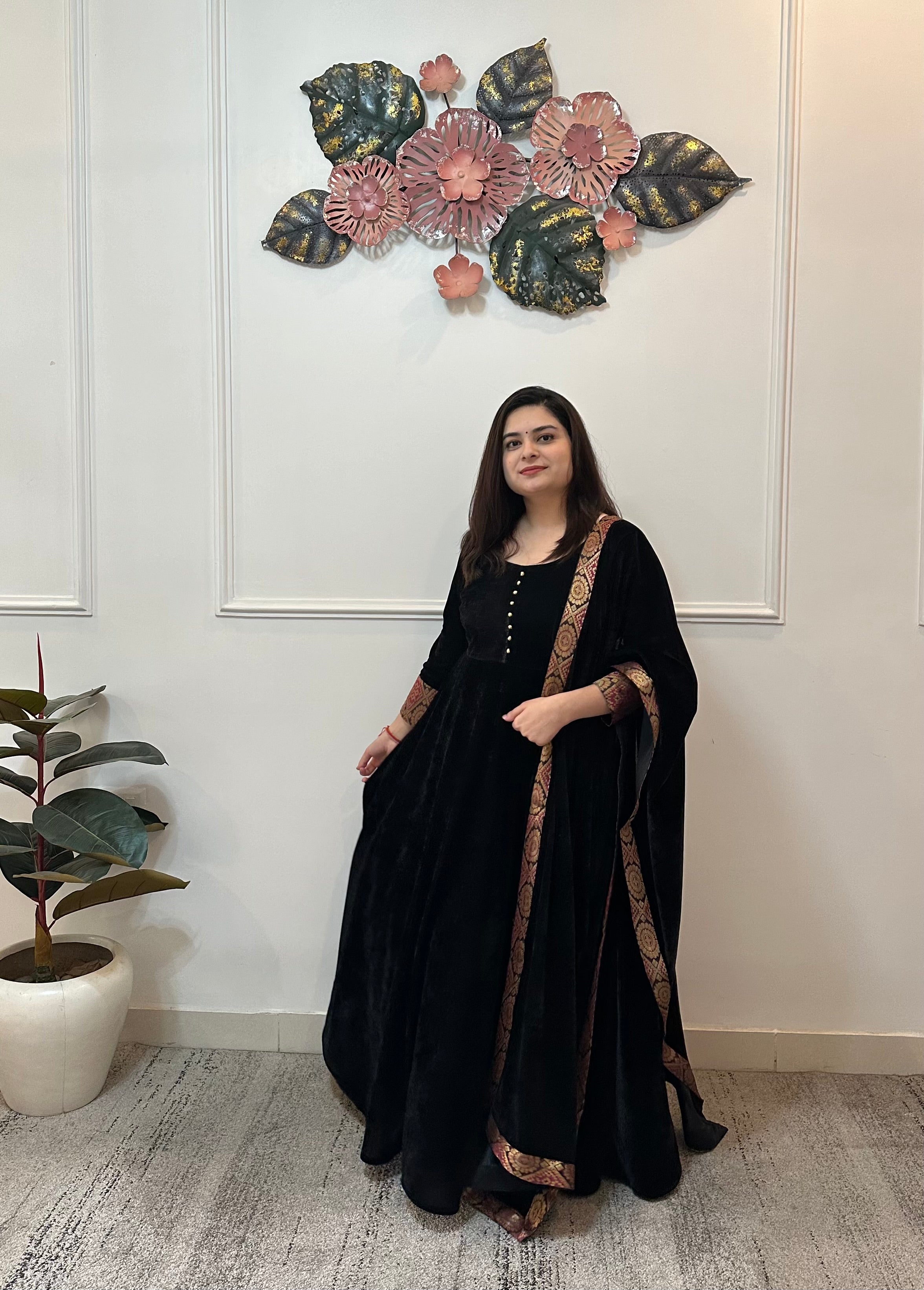 Party wear lycra velvet black anarkali with shawl kasumi.in Party wear lycra velvet black anarkali with shawl kasumi.in