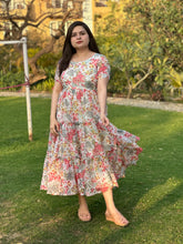 Floral printed tier midi