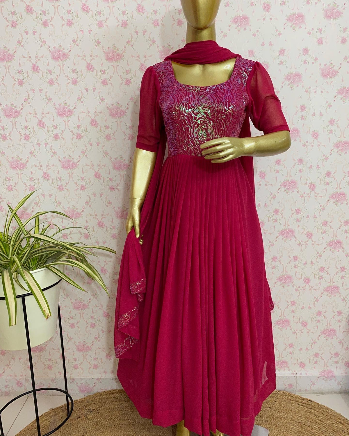 Burgundy embroidered dress - kasumi.in