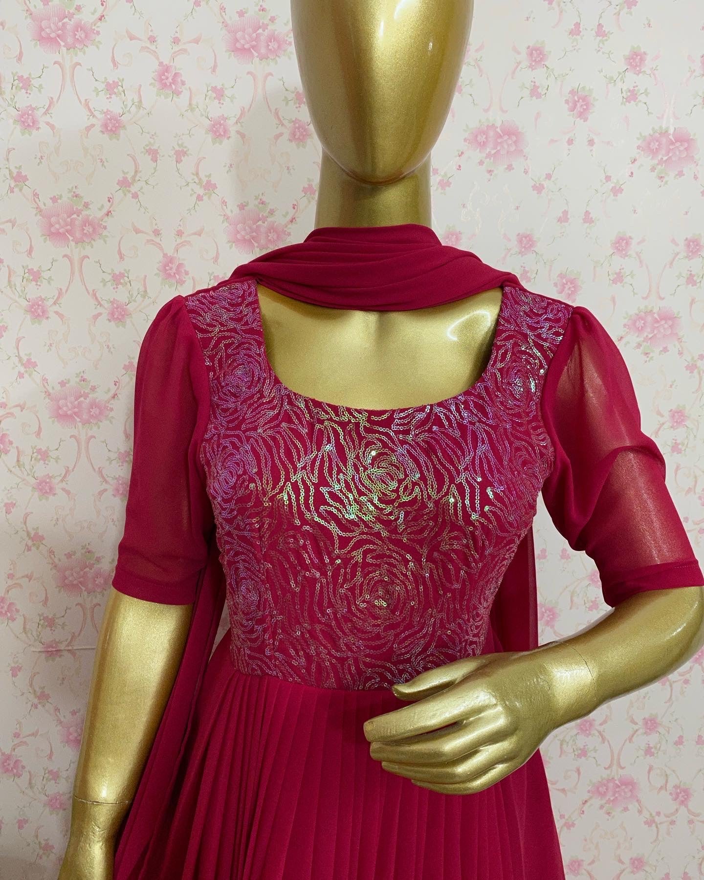 Burgundy embroidered dress - kasumi.in