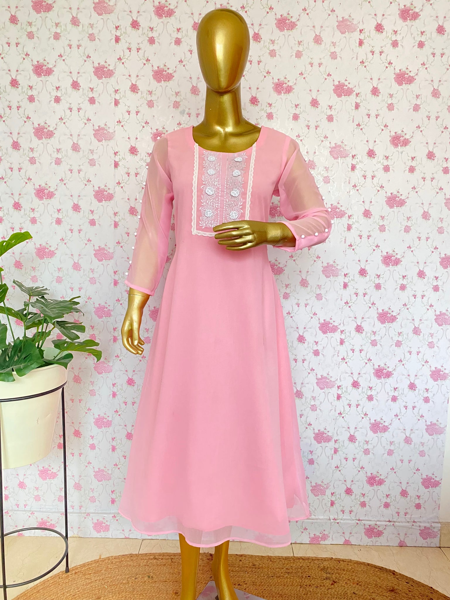 Baby pink embroidered kurti
